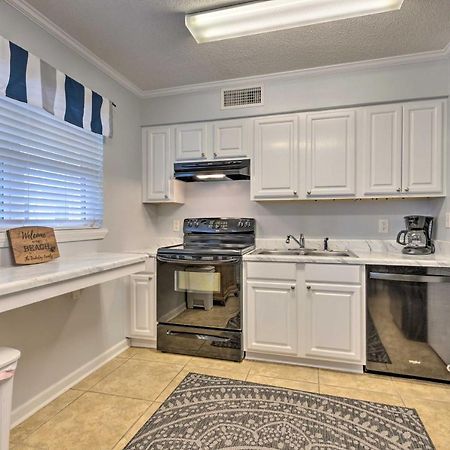 Downtown Gulf Shores Condo - 1 Block To Beach! Exterior photo
