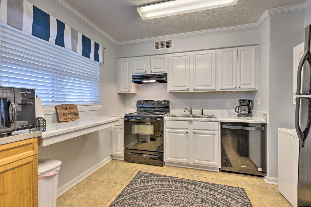 Downtown Gulf Shores Condo - 1 Block To Beach! Exterior photo